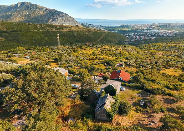 Olive Garden House In Zrnovnica With A View & Bbq