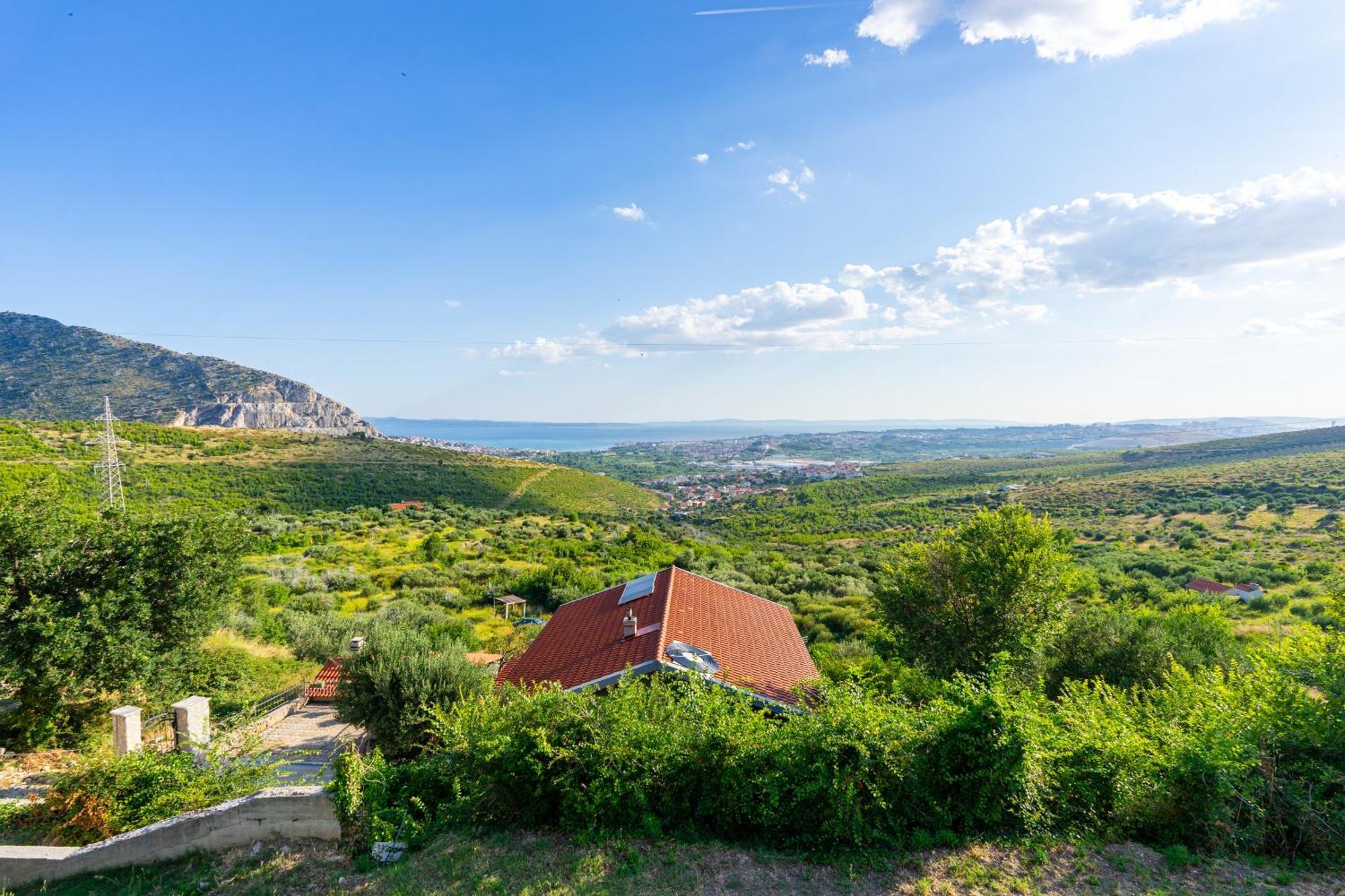 Holiday home Olive Garden House In With A View & Bbq